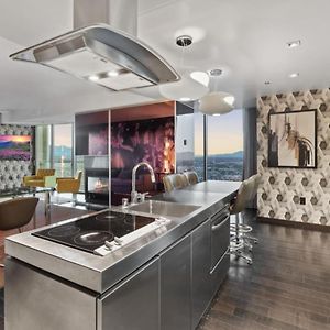 Suite Balcony